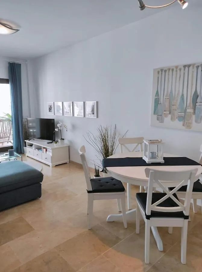 Duquesa 5210 Beach Side Paradise Castillo de Sabinillas Apartamento