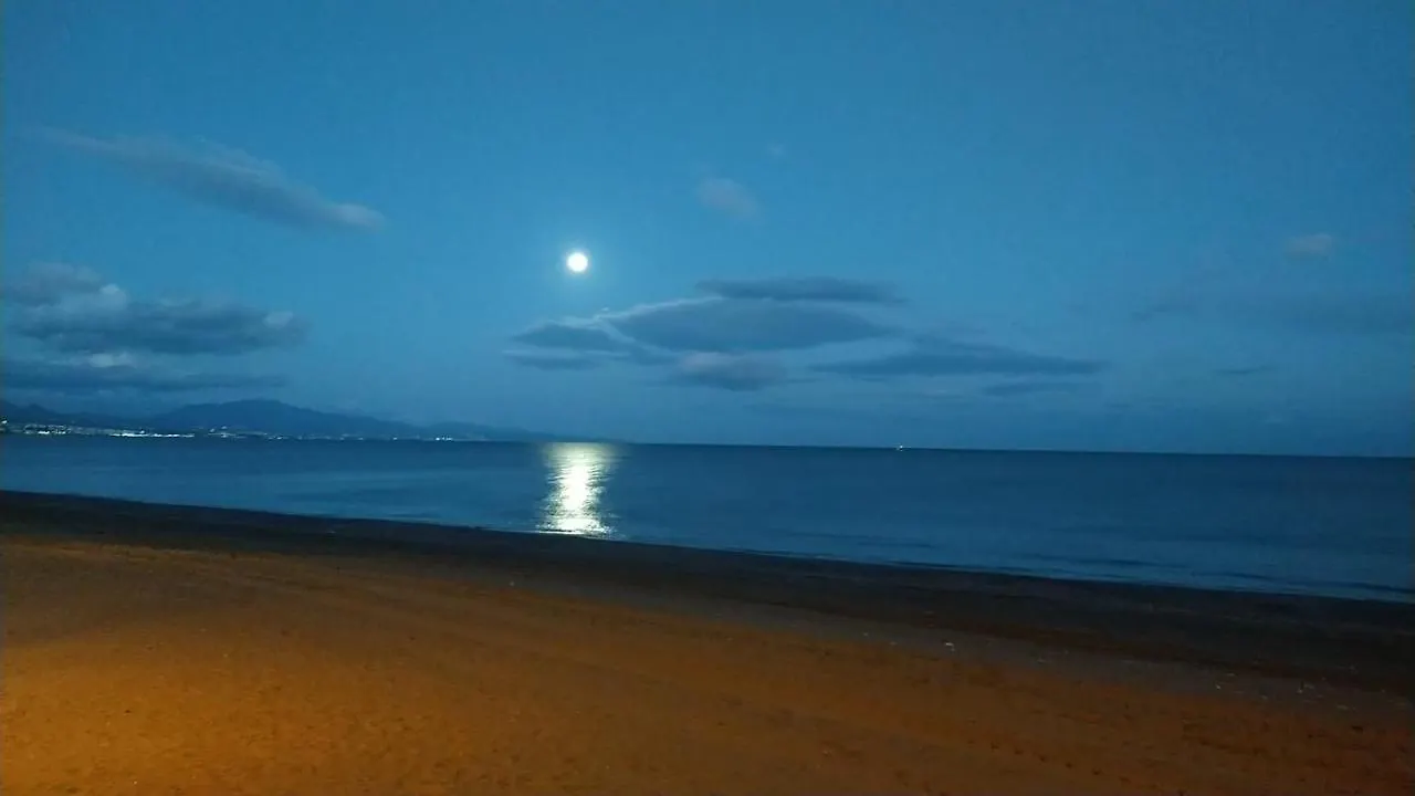 Duquesa 5210 Beach Side Paradise Apartment Castillo de Sabinillas
